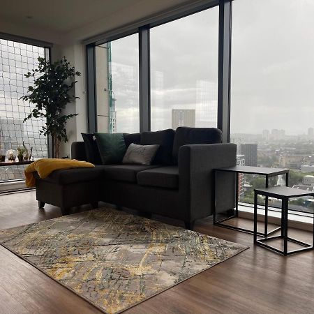 Luxury 2 Bedroom En-Suite Apartment Balcony Views Manchester Exteriér fotografie