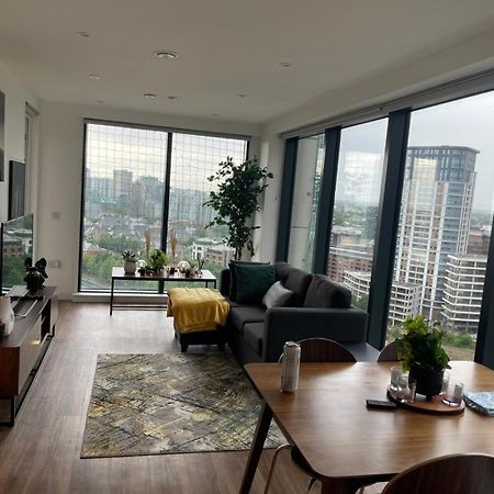 Luxury 2 Bedroom En-Suite Apartment Balcony Views Manchester Exteriér fotografie