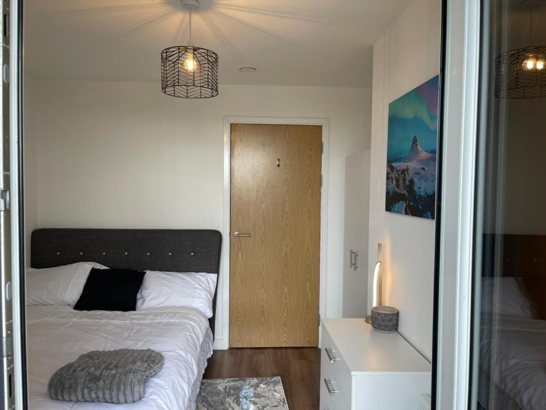 Luxury 2 Bedroom En-Suite Apartment Balcony Views Manchester Exteriér fotografie
